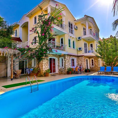 Kalkan Park Hotel